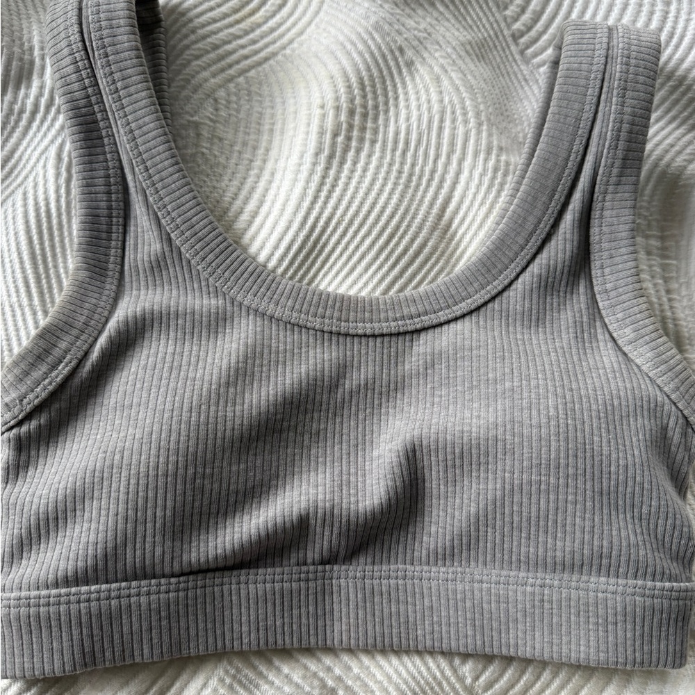 ALO Yoga Gray Ribbed Sports Bra